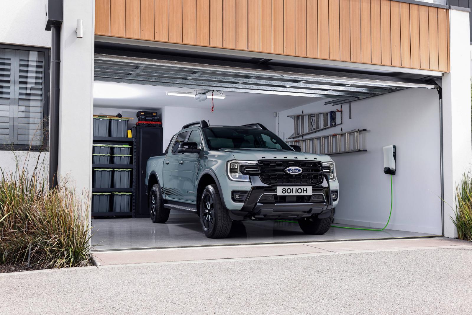 Η Ford κάνει το παρκάρισμα με τρέιλερ... παιχνιδάκι